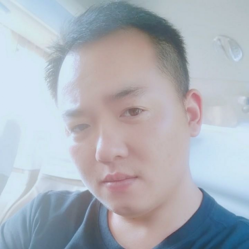 荒漠°的第一张照片--漳州相亲服务中心