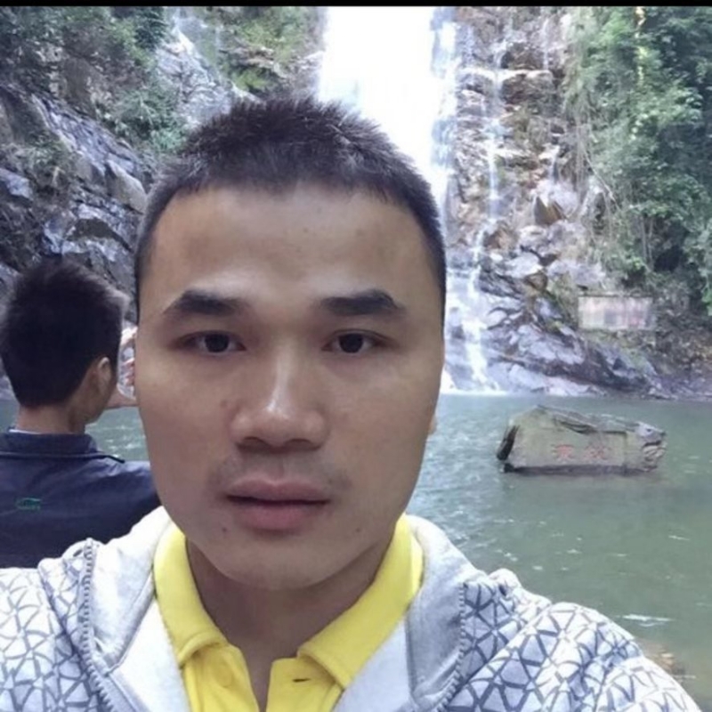 老梁的第一张照片--漳州相亲服务中心