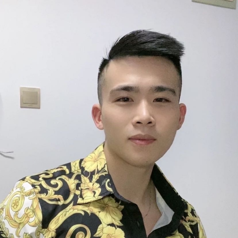 迷彩冲锋衣的第一张照片--漳州相亲服务中心