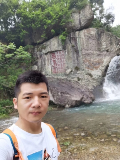 愿得一人心的第一张照片--漳州相亲服务中心