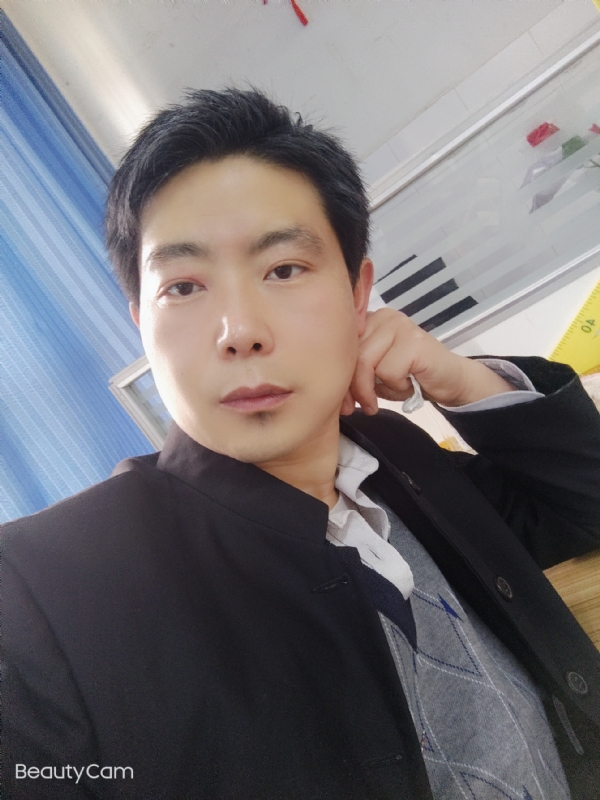 铜豌豆的第一张照片--漳州相亲服务中心