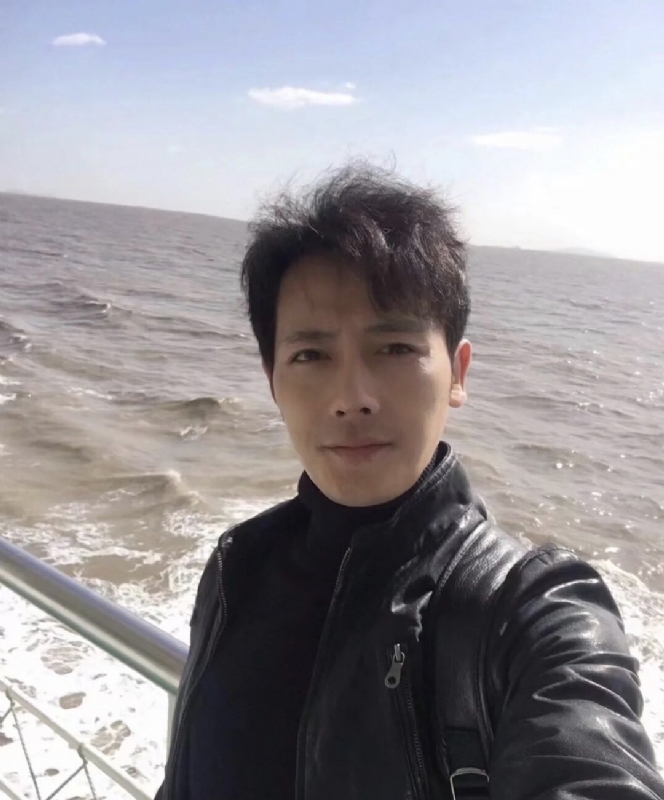 疯狂的小鱼的第一张照片--漳州相亲服务中心