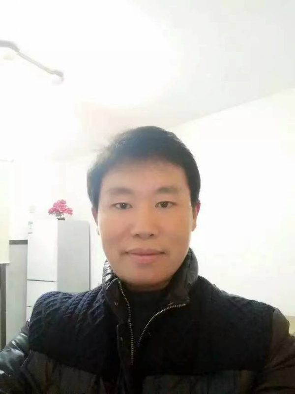 擎天柱的第一张照片--漳州相亲服务中心