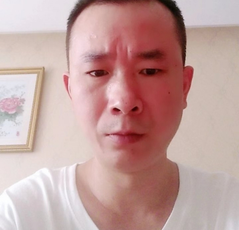 自由飞翔的第一张照片--漳州相亲服务中心