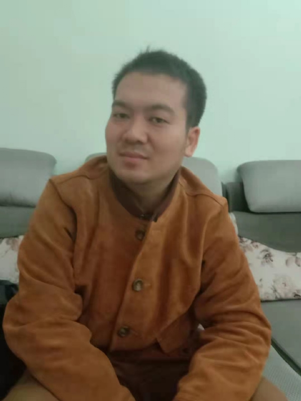 艺民的第一张照片--漳州相亲服务中心