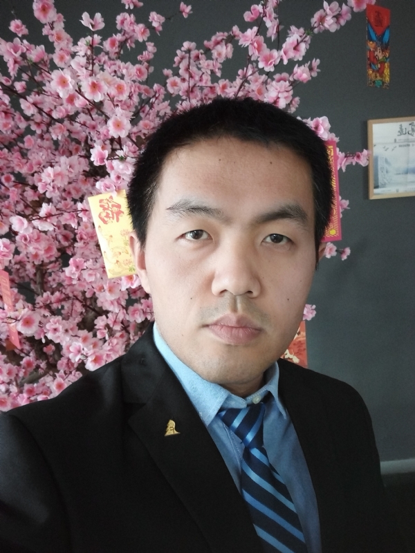 我就是个翻译的第一张照片--漳州相亲服务中心