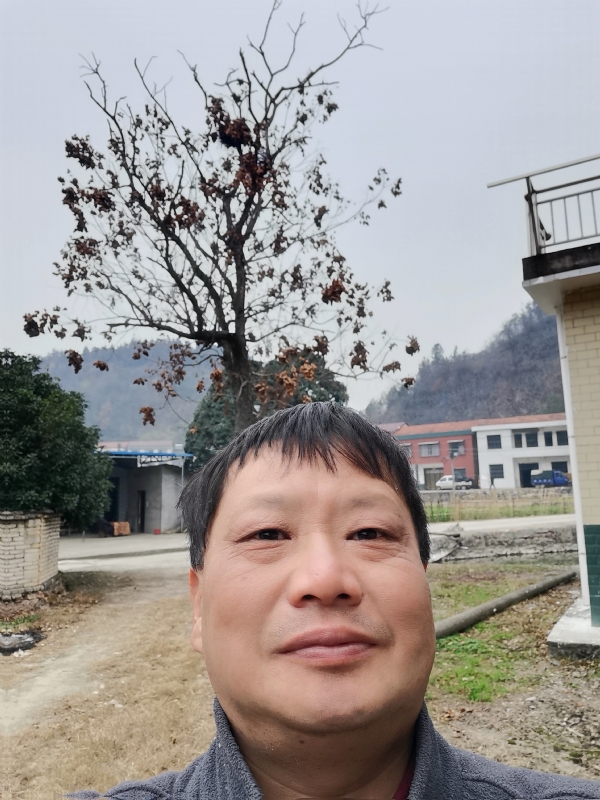 苏众青春冲浪的第一张照片--漳州相亲服务中心