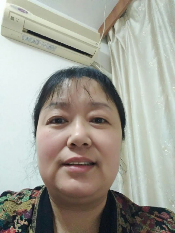 雨中漫步的第一张照片--漳州相亲服务中心