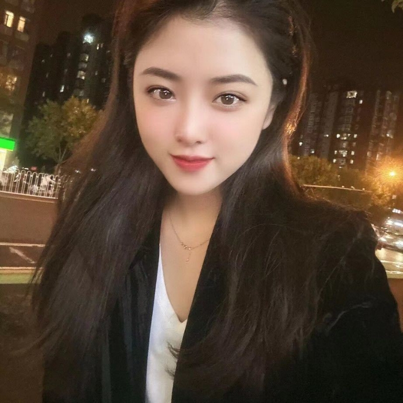 爱笑的微微的第一张照片--漳州相亲服务中心