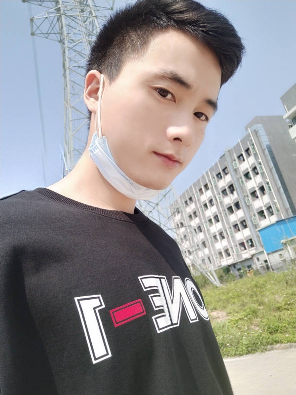 何凡的第一张照片--漳州相亲服务中心