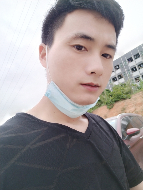 何凡的第二张照片--漳州相亲服务中心