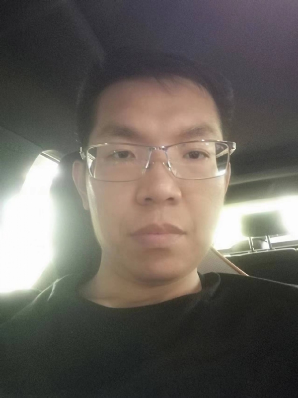 小黑包的第一张照片--漳州相亲服务中心