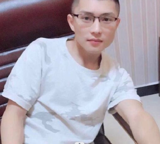 辉辉辉的第一张照片--漳州相亲服务中心