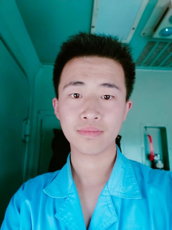 生而为人的第四张照片--漳州相亲服务中心