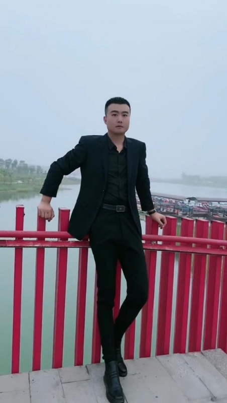 Albert的第一张照片--漳州相亲服务中心