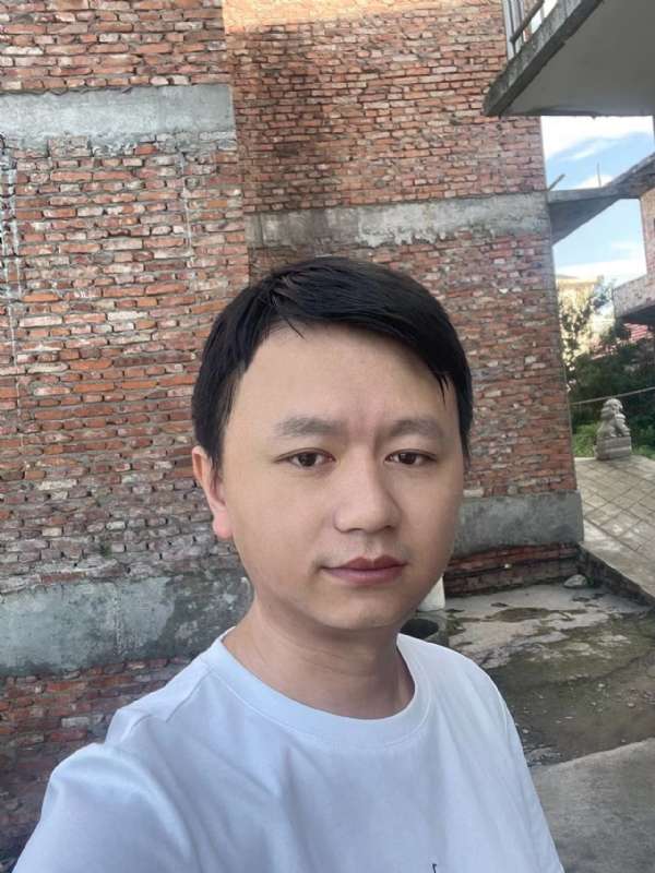 行人的第一张照片--漳州相亲服务中心