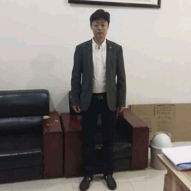 蓝天白云的第一张照片--漳州相亲服务中心