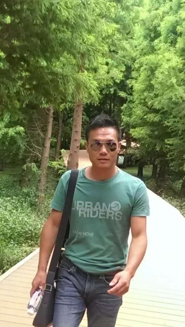 荆州王婆说媒的第一张照片--漳州相亲服务中心