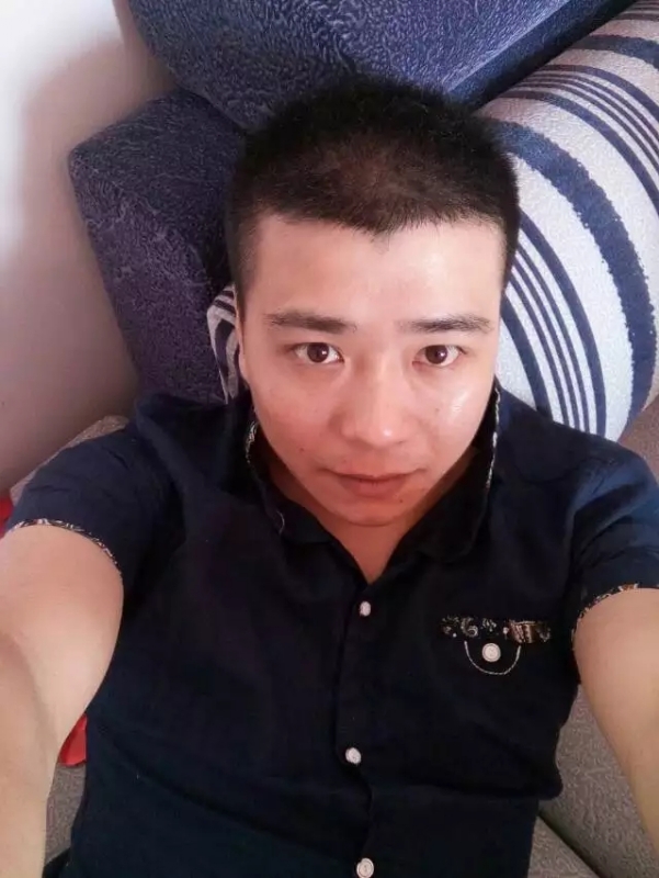 漫步的面包的第一张照片--漳州相亲服务中心