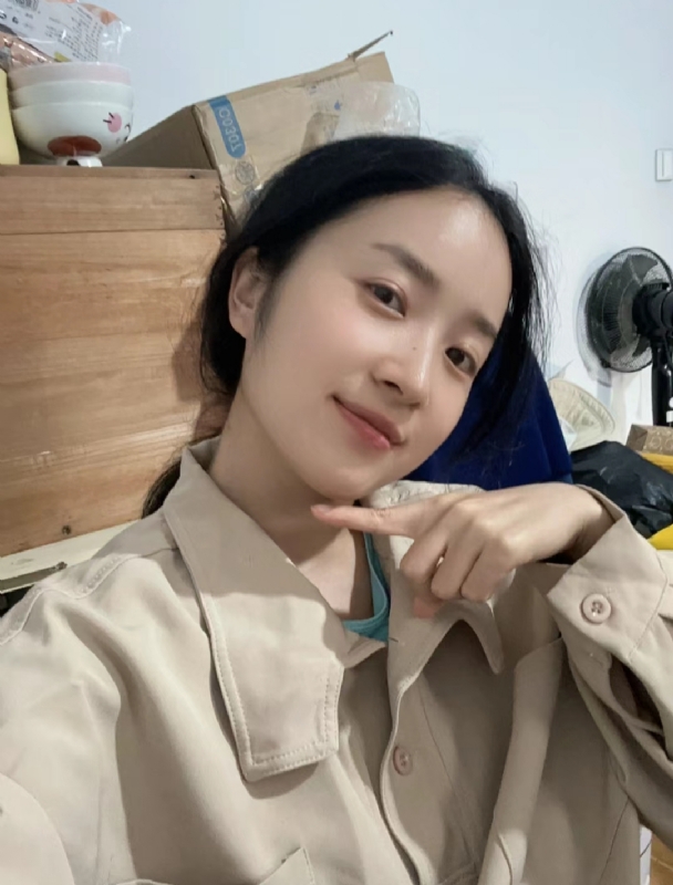 多喝热水的第二张照片--漳州相亲服务中心