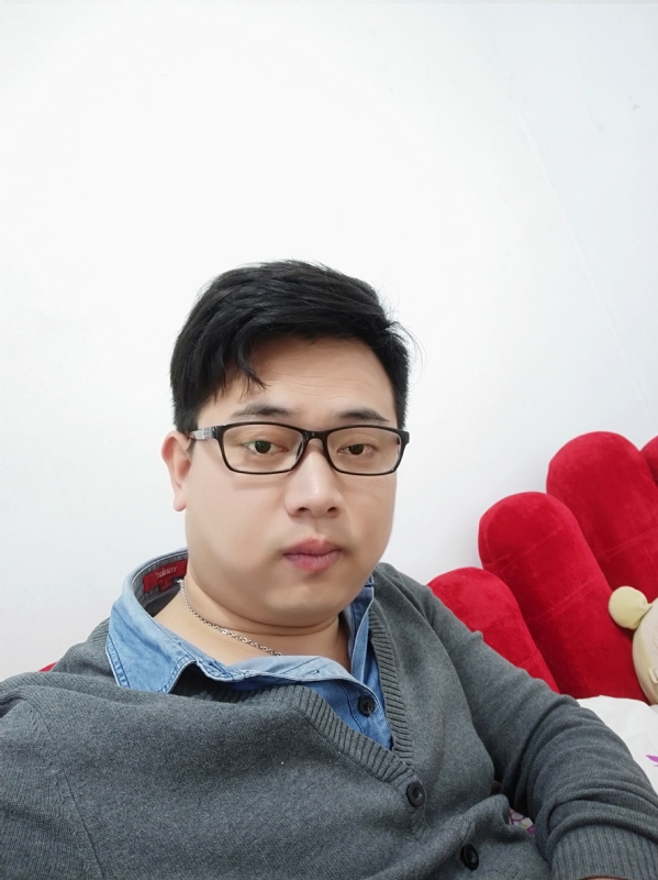 何必在亿的第一张照片--漳州相亲服务中心
