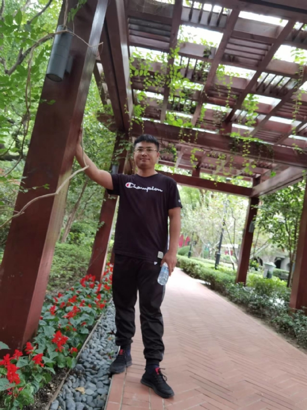 会飞的鱼的第一张照片--漳州相亲服务中心