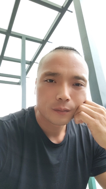 伯爵的第三张照片--漳州相亲服务中心