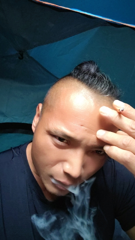 伯爵的第四张照片--漳州相亲服务中心