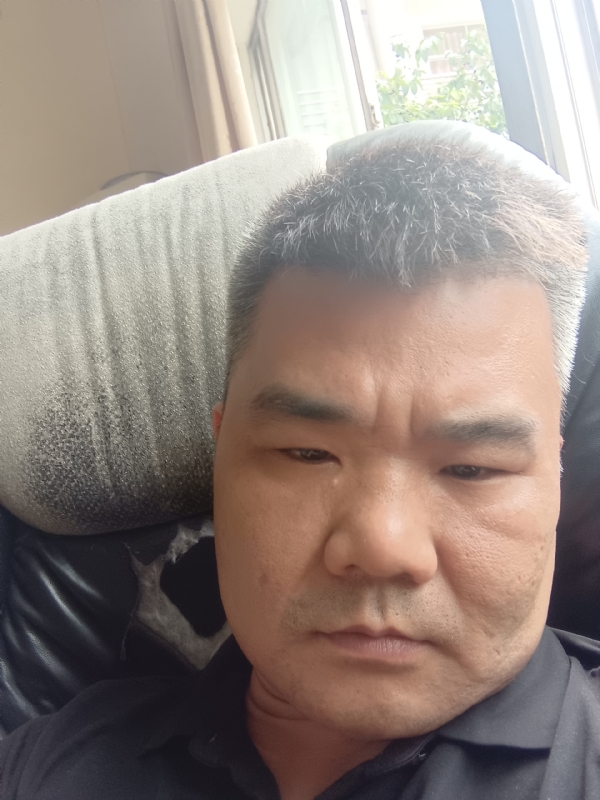 路人的第一张照片--漳州相亲服务中心