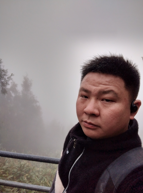 何何何的第一张照片--漳州相亲服务中心