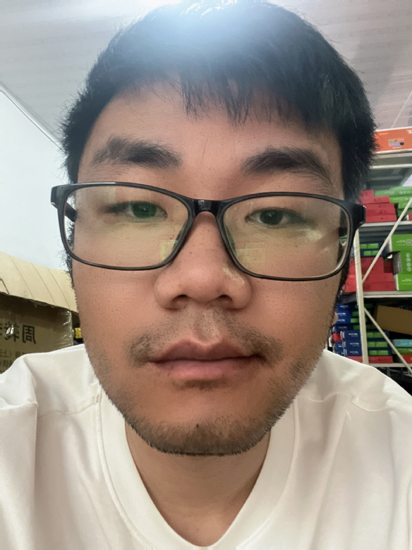 搬砖中的第二张照片--漳州相亲服务中心