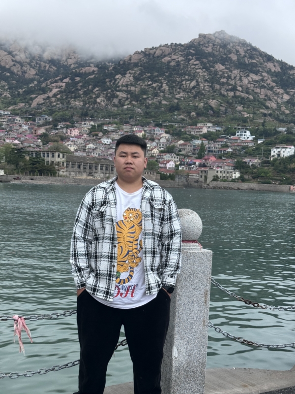 谨慎的第一张照片--漳州相亲服务中心