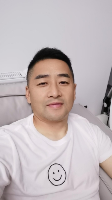 向阳而生的第一张照片--漳州相亲服务中心