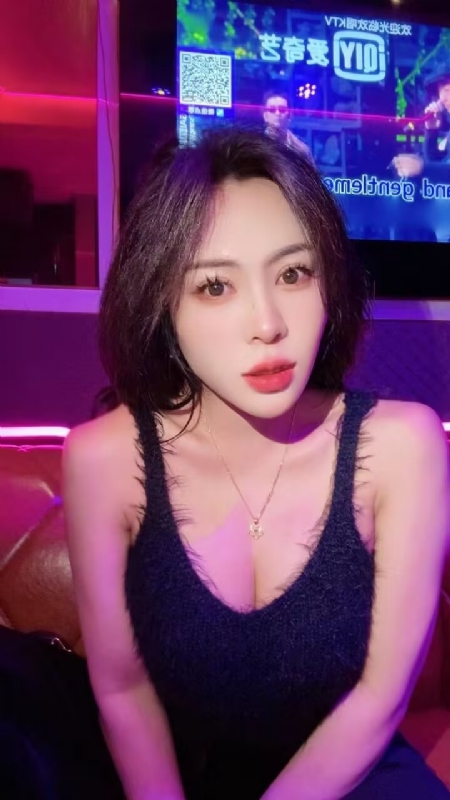 素素可月的第一张照片--漳州相亲服务中心