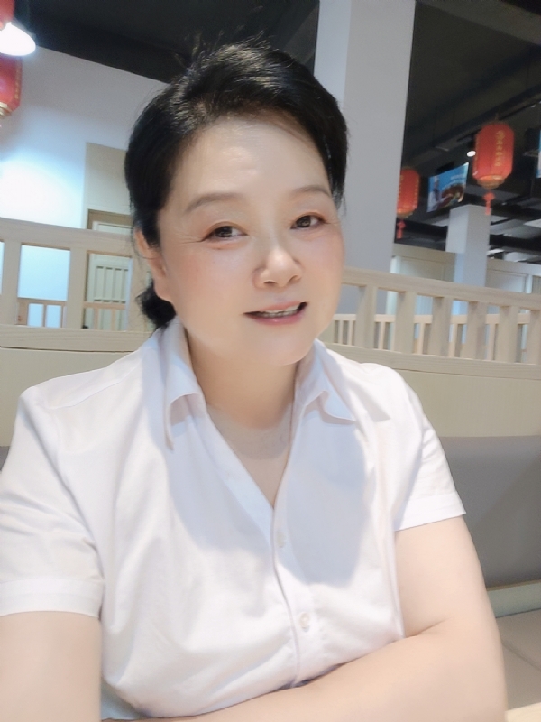 丁姐爱生活的第一张照片--漳州相亲服务中心