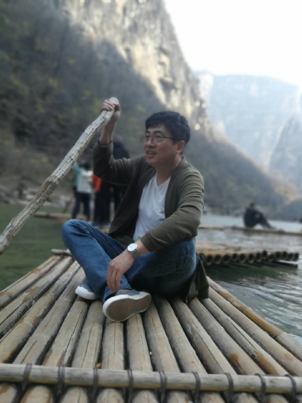 风被吹走了的第二张照片--漳州相亲服务中心