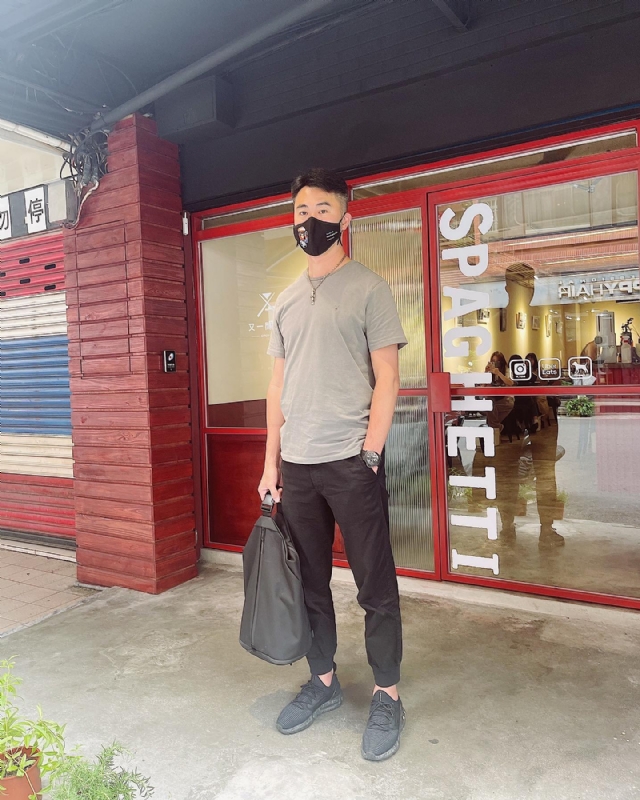 酒商安迪的第一张照片--漳州相亲服务中心