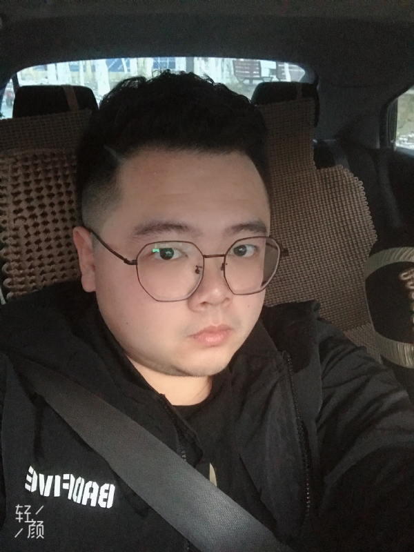 欢笑的第一张照片--漳州相亲服务中心
