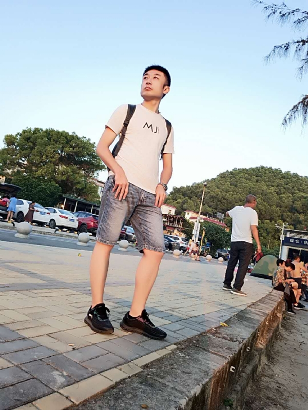 俊皓的第二张照片--漳州相亲服务中心