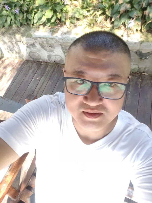 羊十八的第一张照片--漳州相亲服务中心