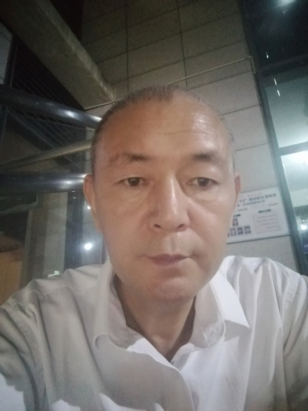 老李的第一张照片--漳州相亲服务中心