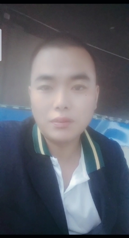 阳光男孩的第一张照片--漳州相亲服务中心