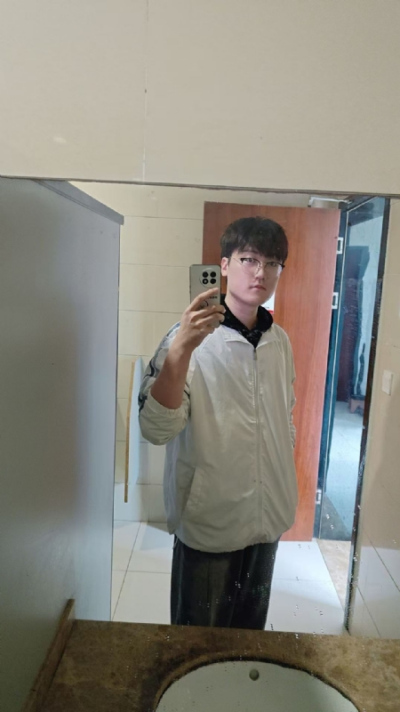 高大毛的第一张照片--漳州相亲服务中心