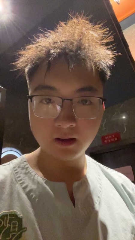 成熟稳重的男士的第一张照片--漳州相亲服务中心