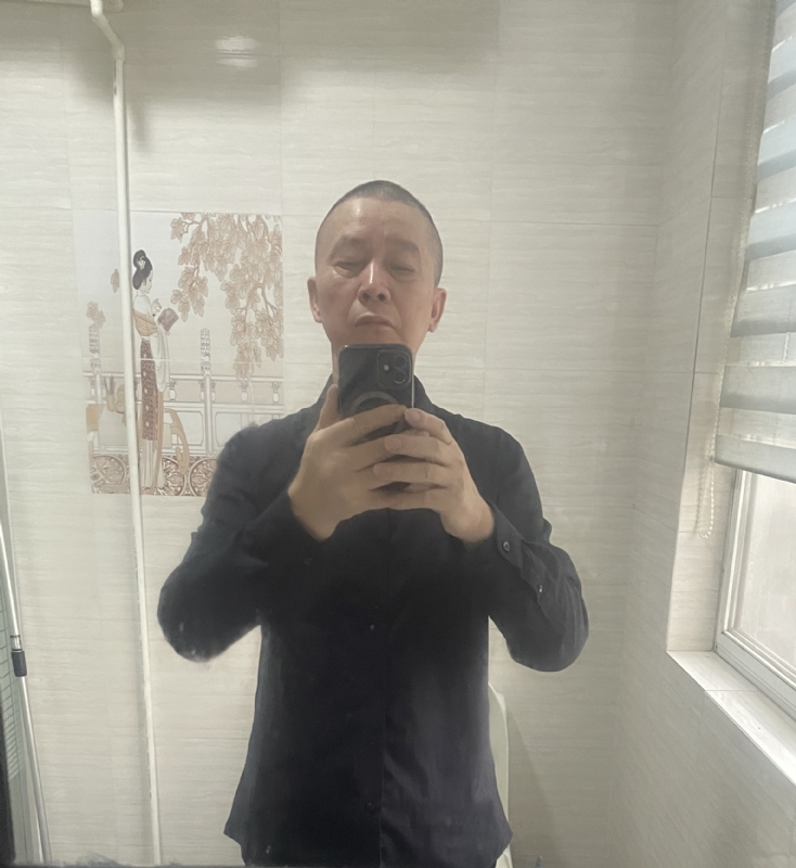 荣哥的第一张照片--漳州相亲服务中心