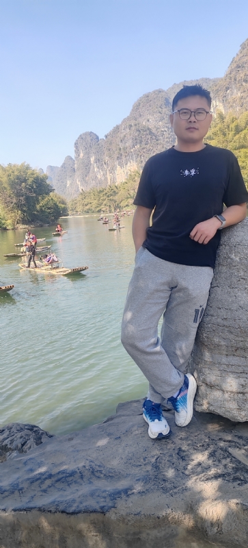 受过伤的狼的第二张照片--漳州相亲服务中心
