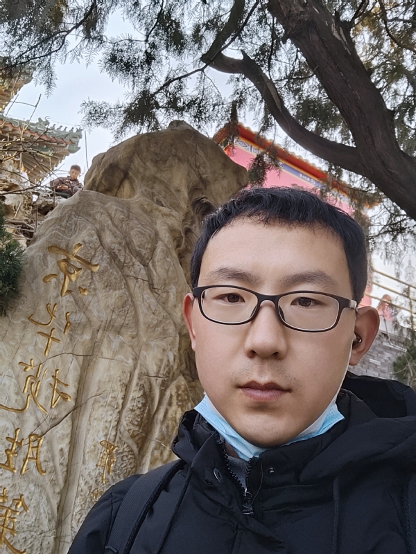 小徐要努力的第一张照片--漳州相亲服务中心