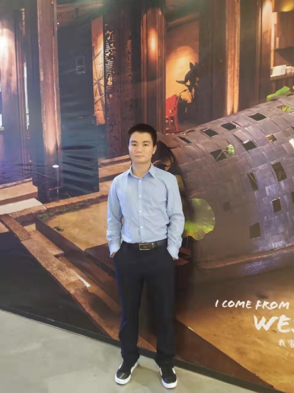 梧桐枫叶的第一张照片--漳州相亲服务中心