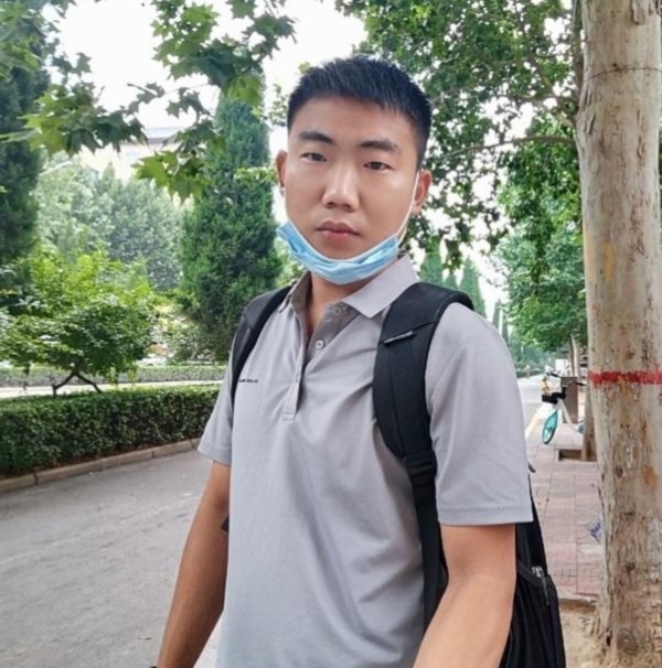 90年男征婚的第一张照片--漳州相亲服务中心