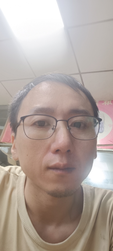想胖的瘦子的第一张照片--漳州相亲服务中心